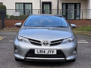 Used Toyota Auris 2014 for sale - 77311529: Photo