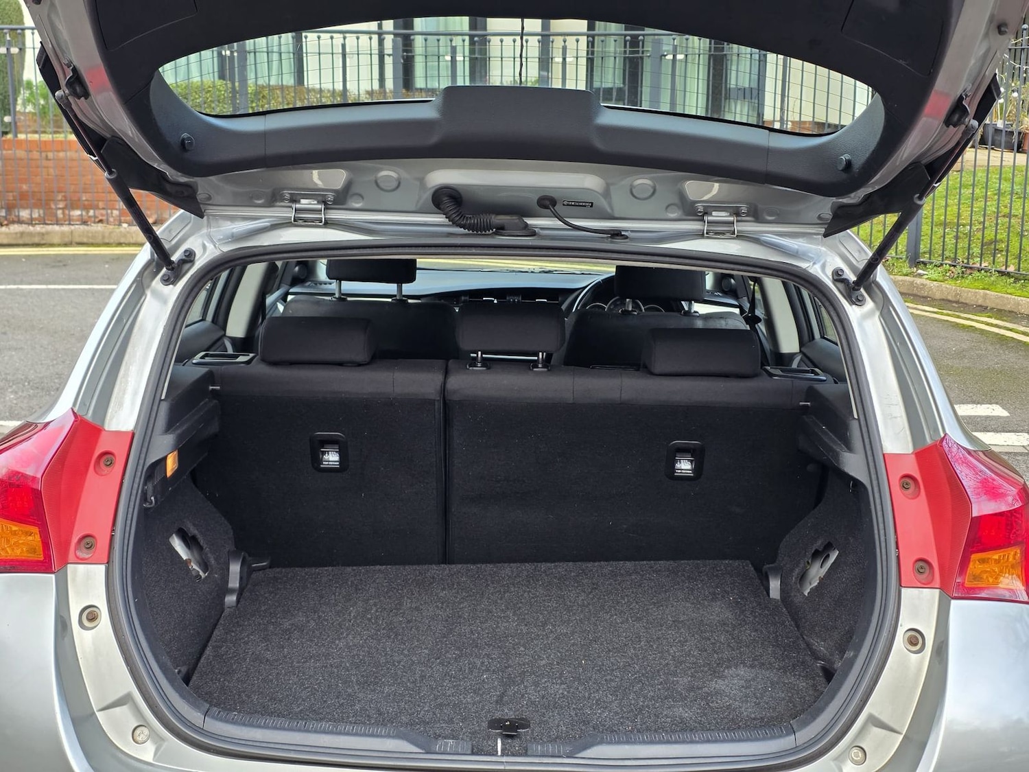 Used Toyota Auris 2014 for sale - 77311529: Photo 4