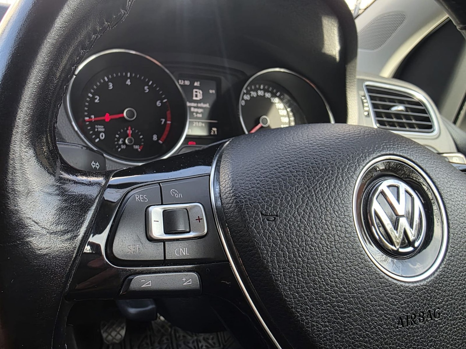 Used Volkswagen Polo 2014 for sale - 77660501: Photo 18