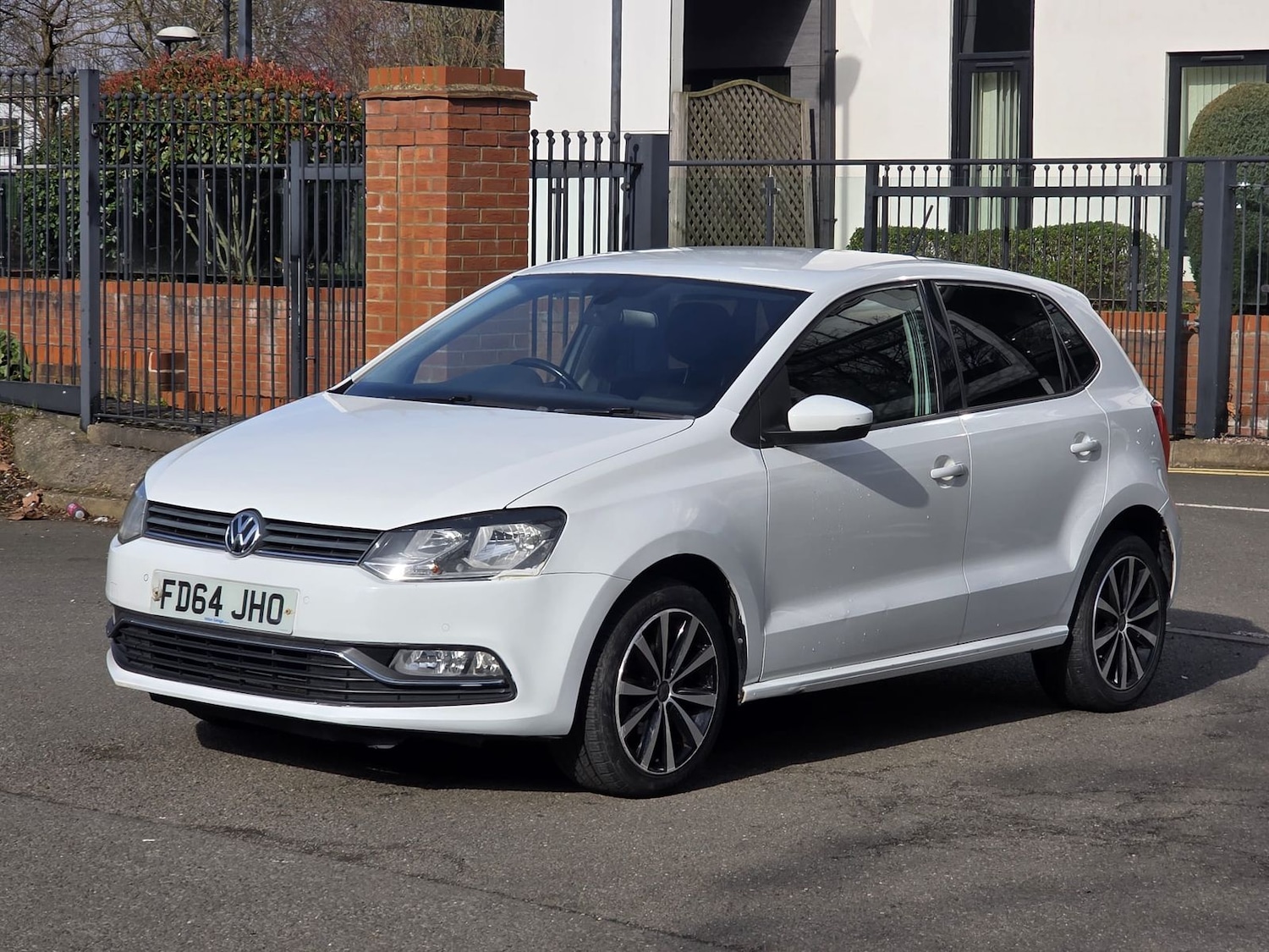 Used Volkswagen Polo 2014 for sale - 77660501: Photo 3