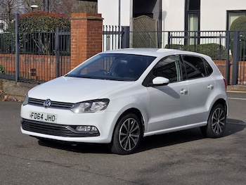 Used Volkswagen Polo 2014 for sale - 77660501: Photo