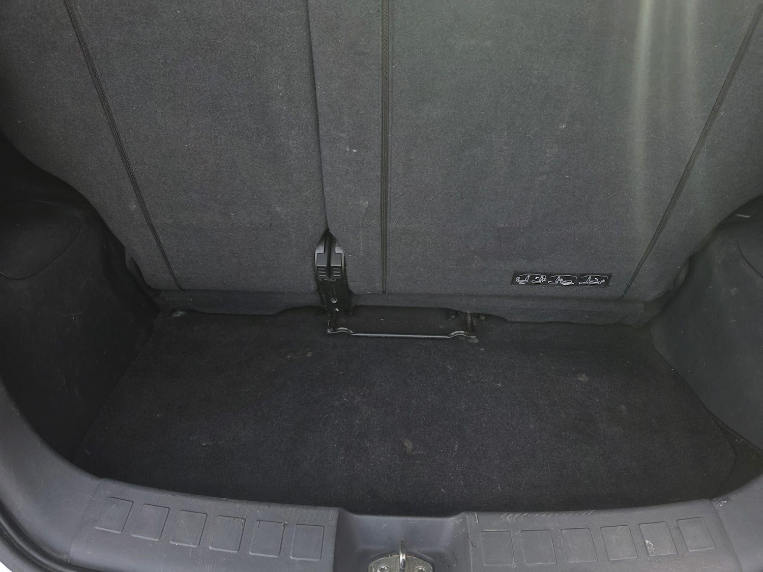 Used Mitsubishi Colt 2006 for sale - 77270669: Photo 7