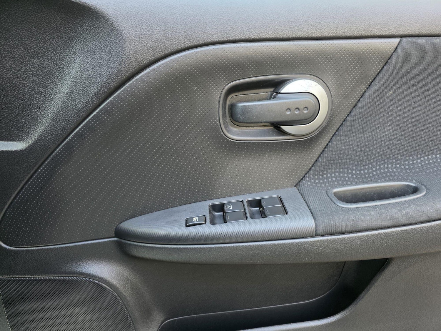 Used Nissan Note 2012 for sale - 76538240: Photo 24