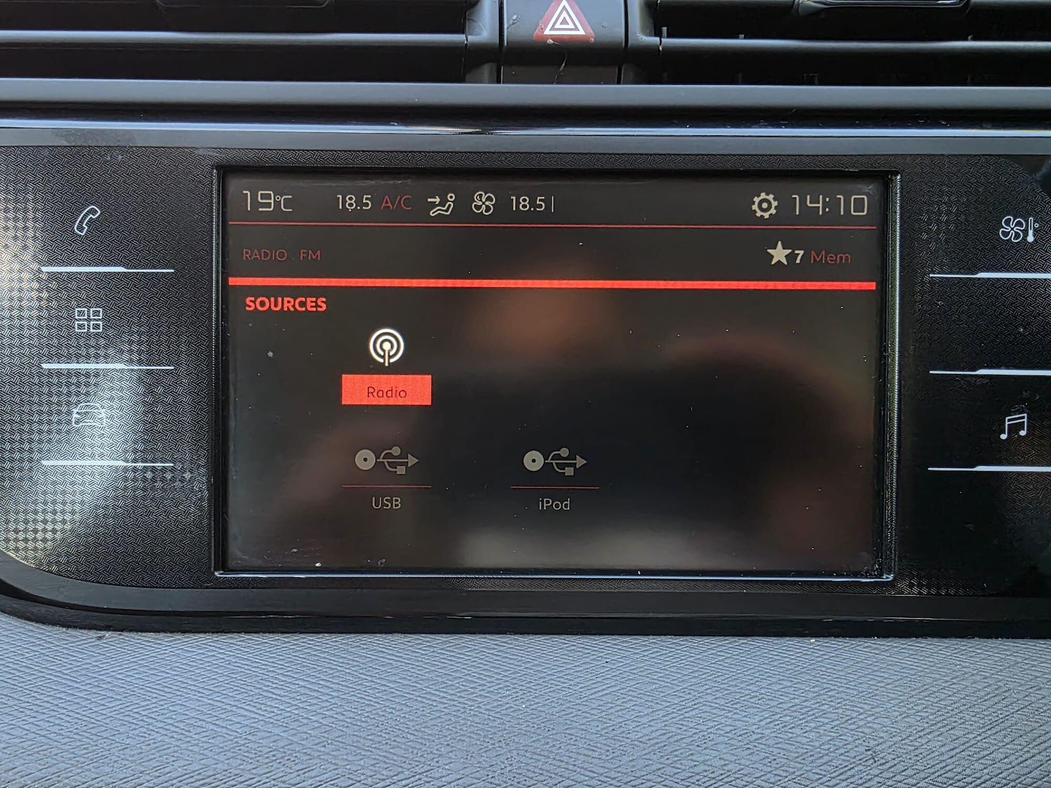 Used Citroen C4 Grand Picasso 2017 for sale - 76042519: Photo 22