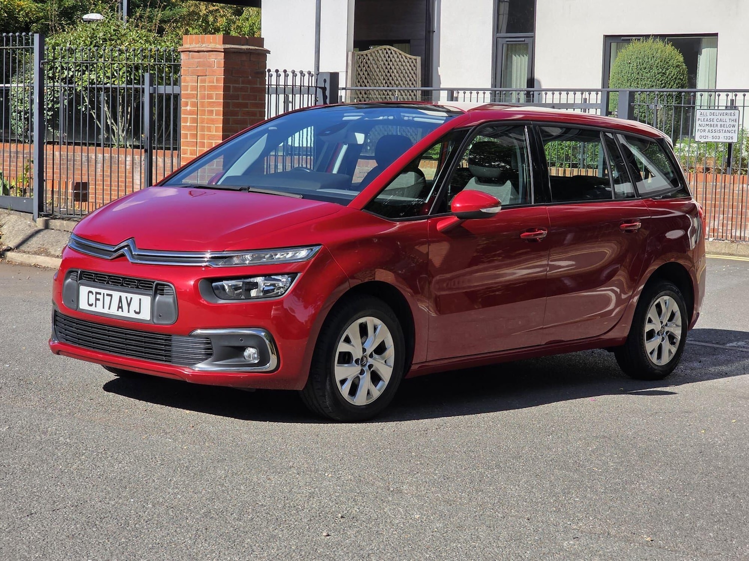 Used Citroen C4 Grand Picasso 2017 for sale - 76042519: Photo 3