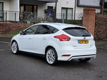 Used Ford Focus 2017 for sale - 79086170: Photo