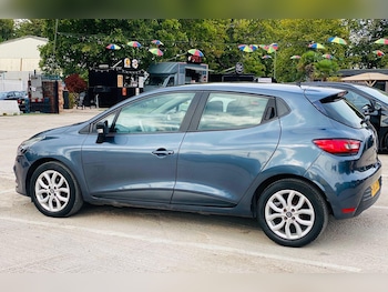 Used Renault Clio 2018 for sale - 75741642: Photo