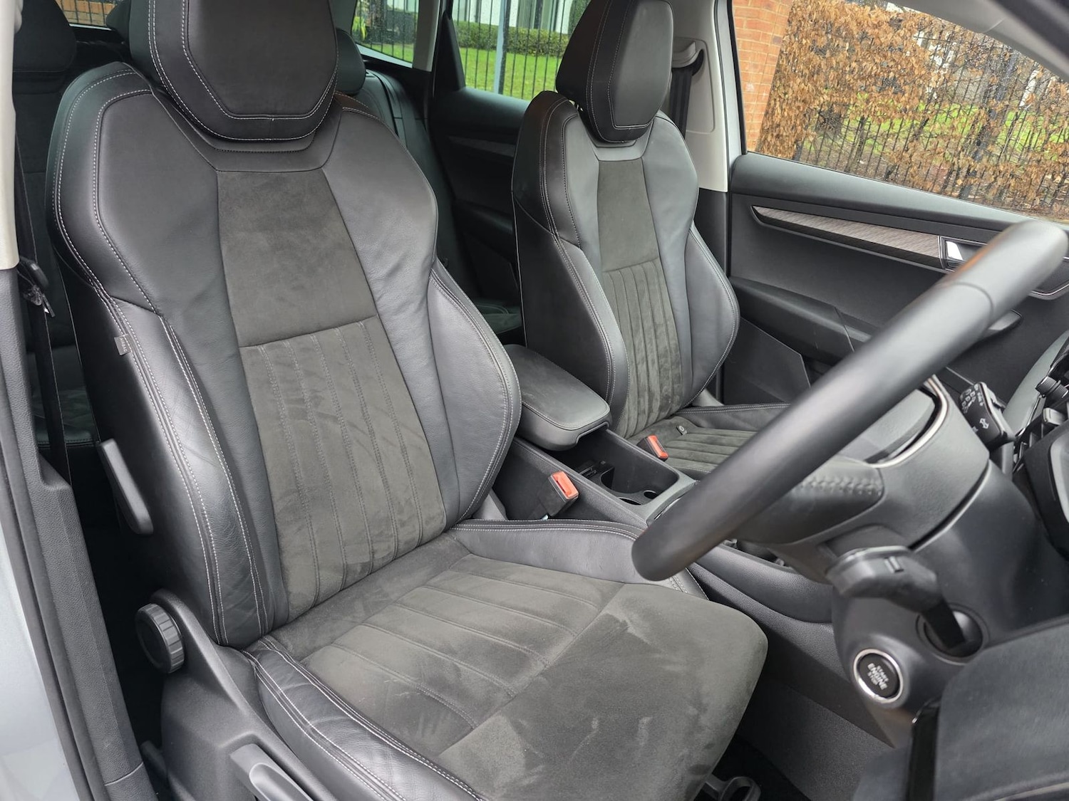 Used Skoda Karoq 2024 for sale - 77293541: Photo 9