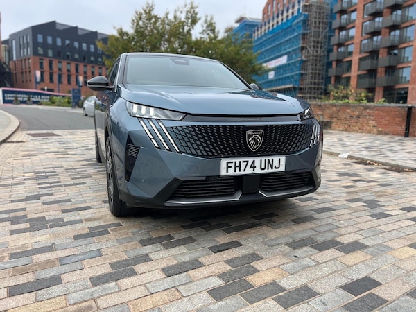 Used Peugeot 3008 2025 for sale - 76247700: Photo 2