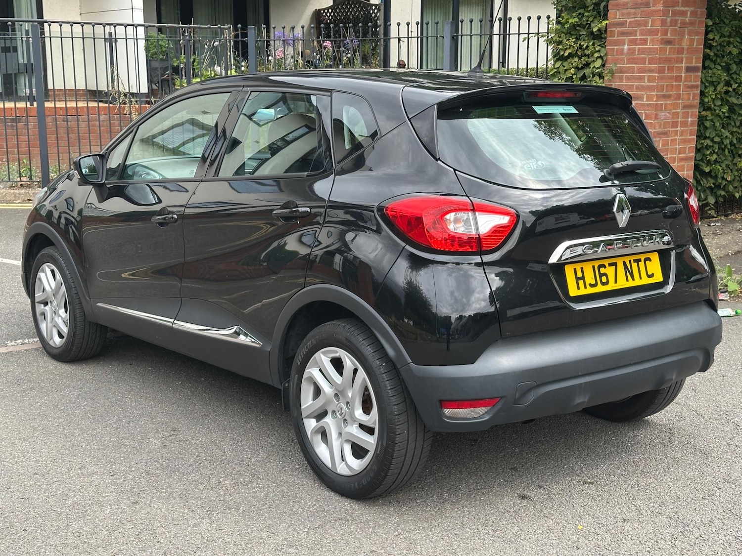 Used Renault Captur 2017 for sale - 76994142: Photo 19