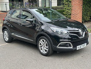 Used Renault Captur 2017 for sale - 76994142: Photo