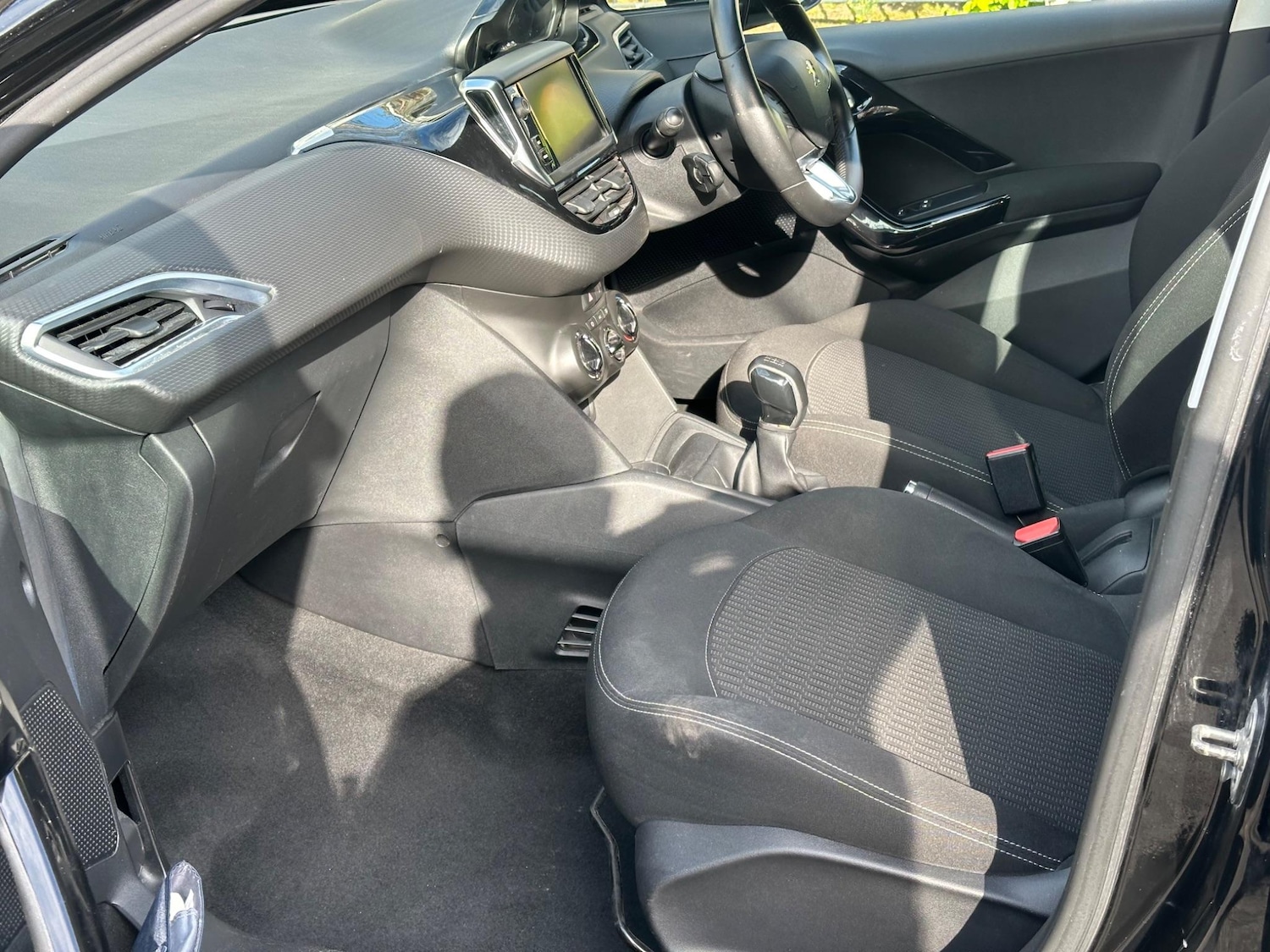 Used Peugeot 208 2018 for sale - 76991322: Photo 21