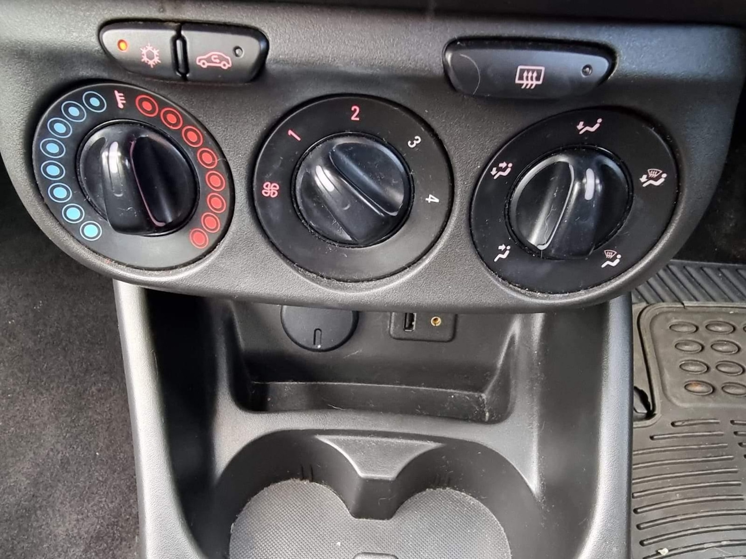 Used Vauxhall Corsa 2016 for sale - 76990735: Photo 19