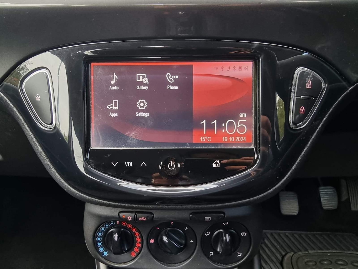 Used Vauxhall Corsa 2016 for sale - 76990735: Photo 20