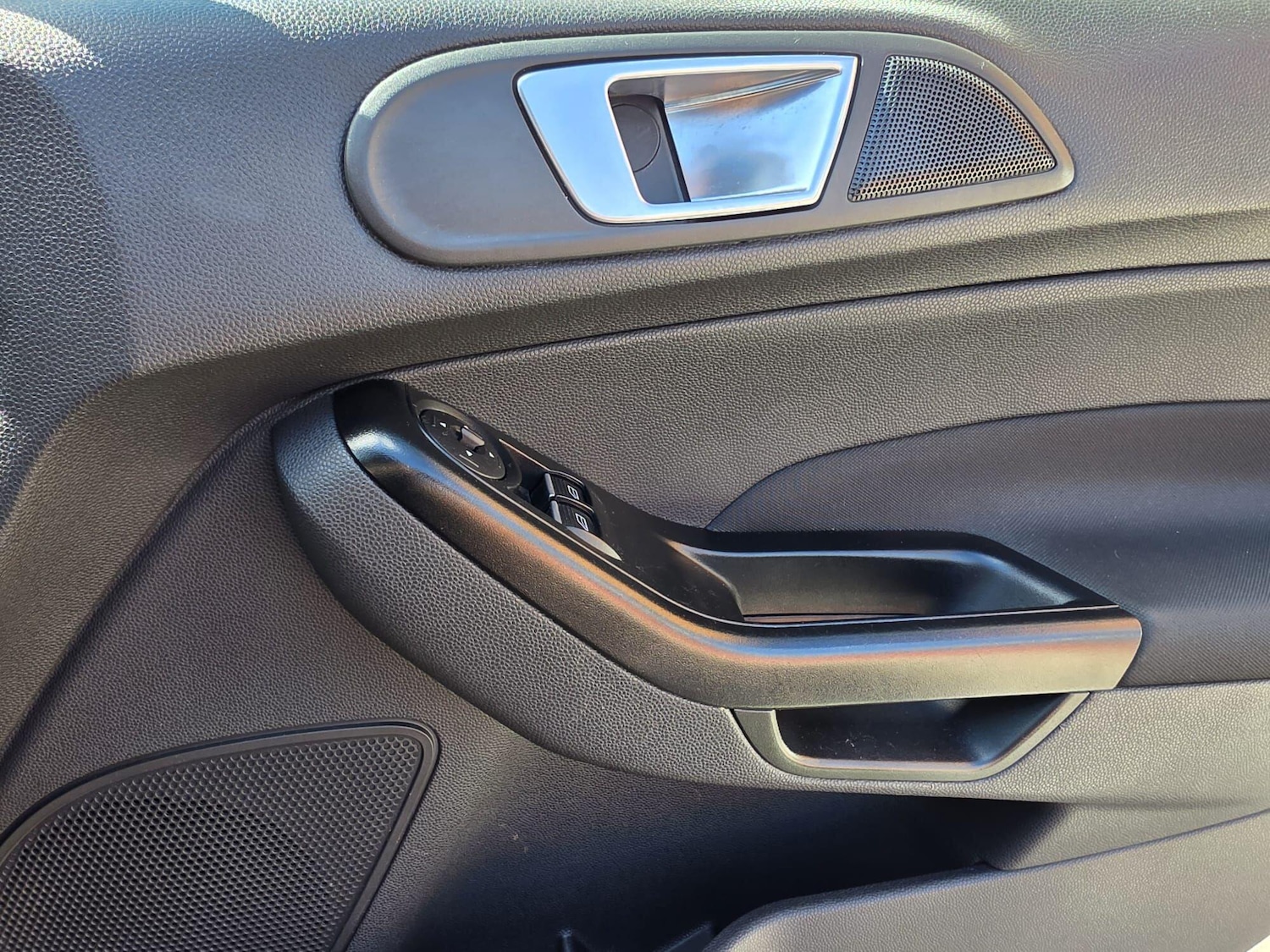 Used Ford Fiesta 2015 for sale - 76619901: Photo 22