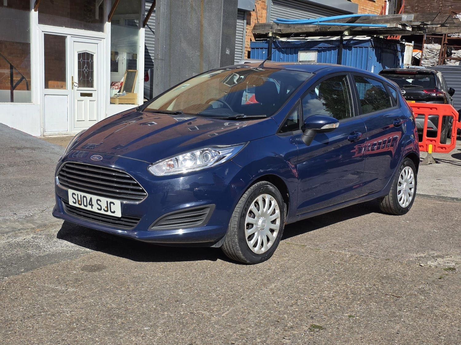 Used Ford Fiesta 2015 for sale - 76619901: Photo 3