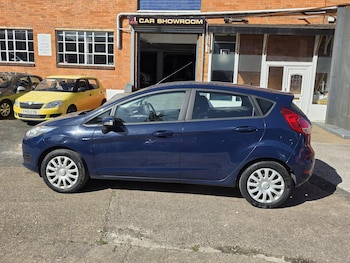 Used Ford Fiesta 2015 for sale - 76619901: Photo