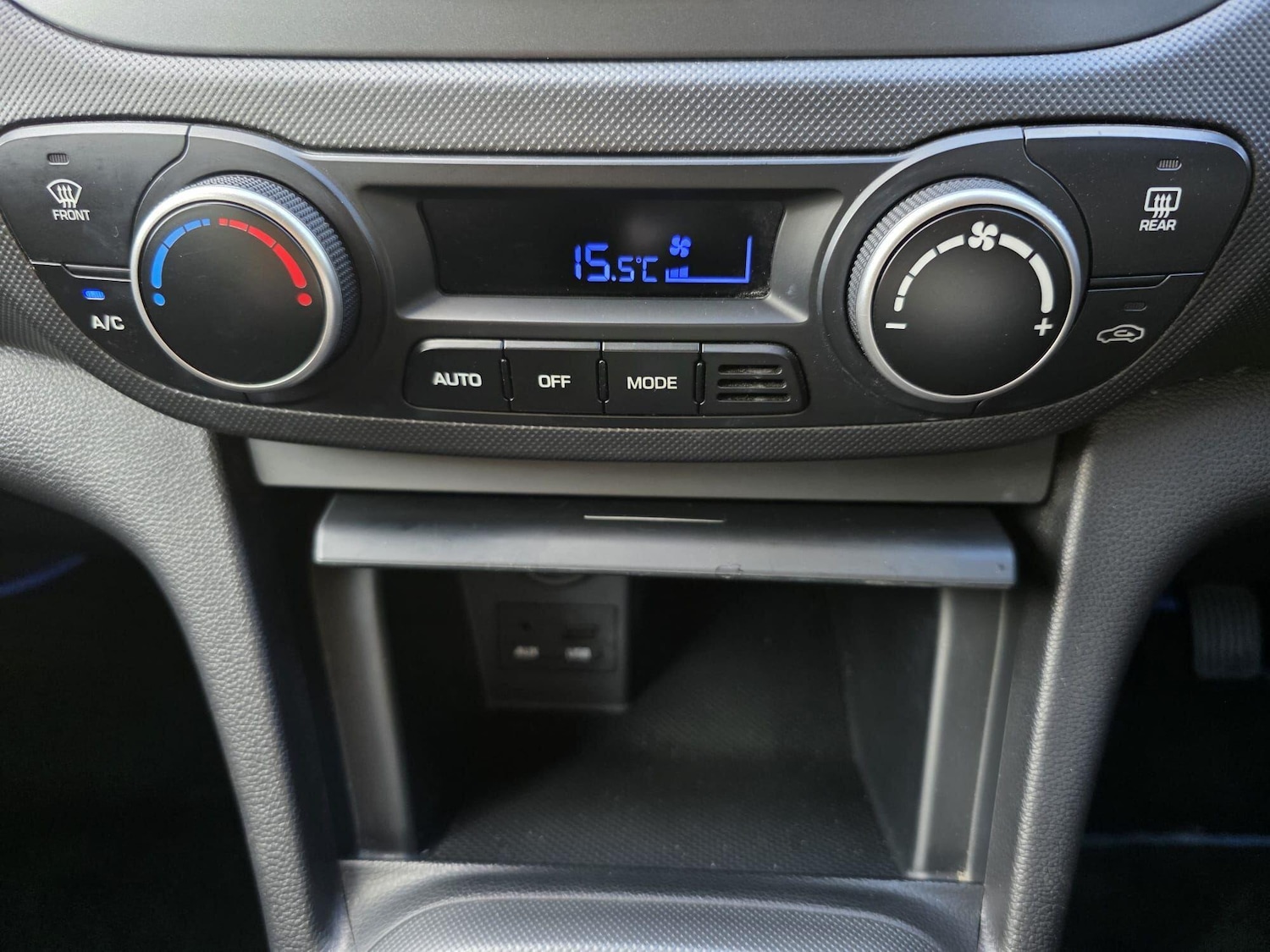 Used Hyundai i10 2017 for sale - 76121451: Photo 13
