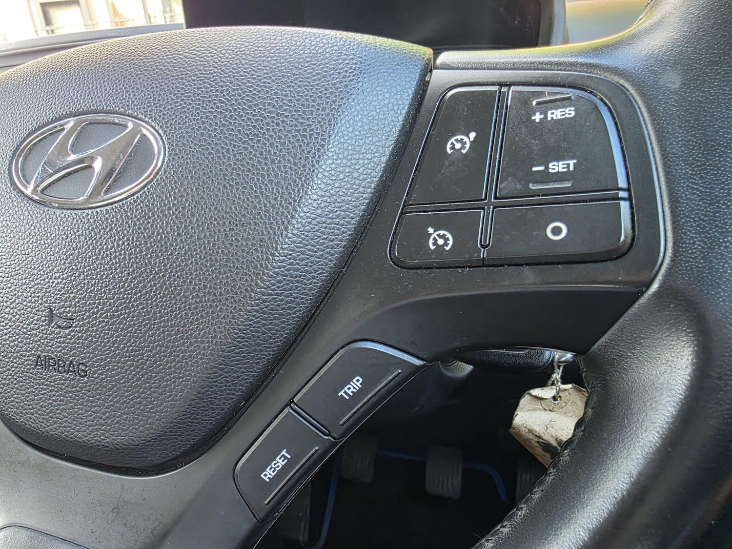 Used Hyundai i10 2017 for sale - 76121451: Photo 19