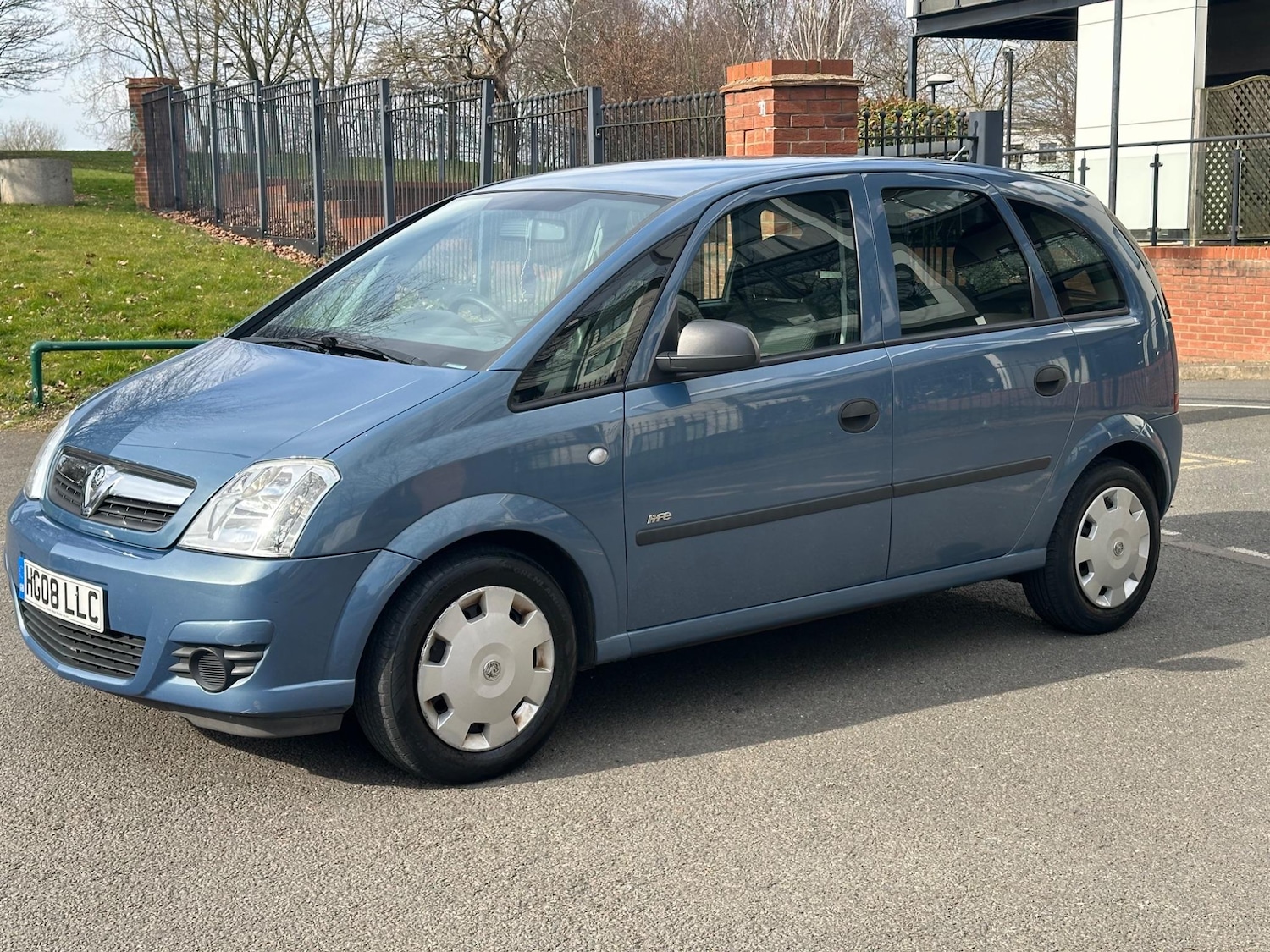 Used Vauxhall Meriva 2008 for sale - 77270673: Photo 2