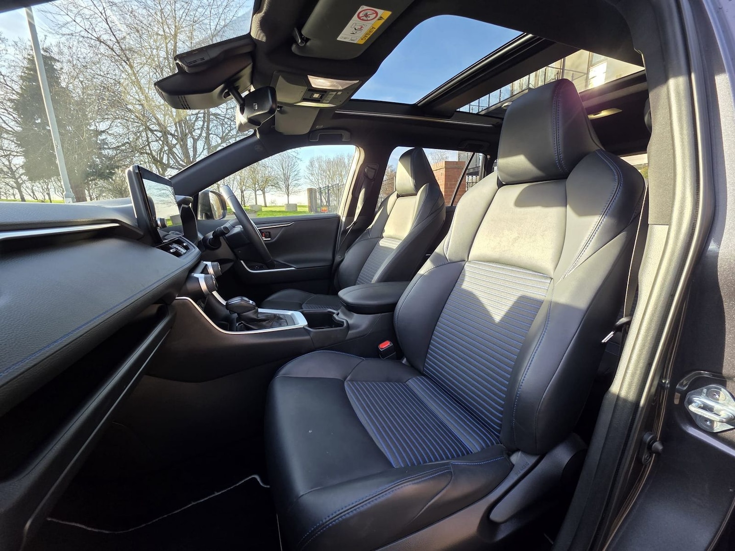 Used Toyota RAV4 2023 for sale - 77660499: Photo 10