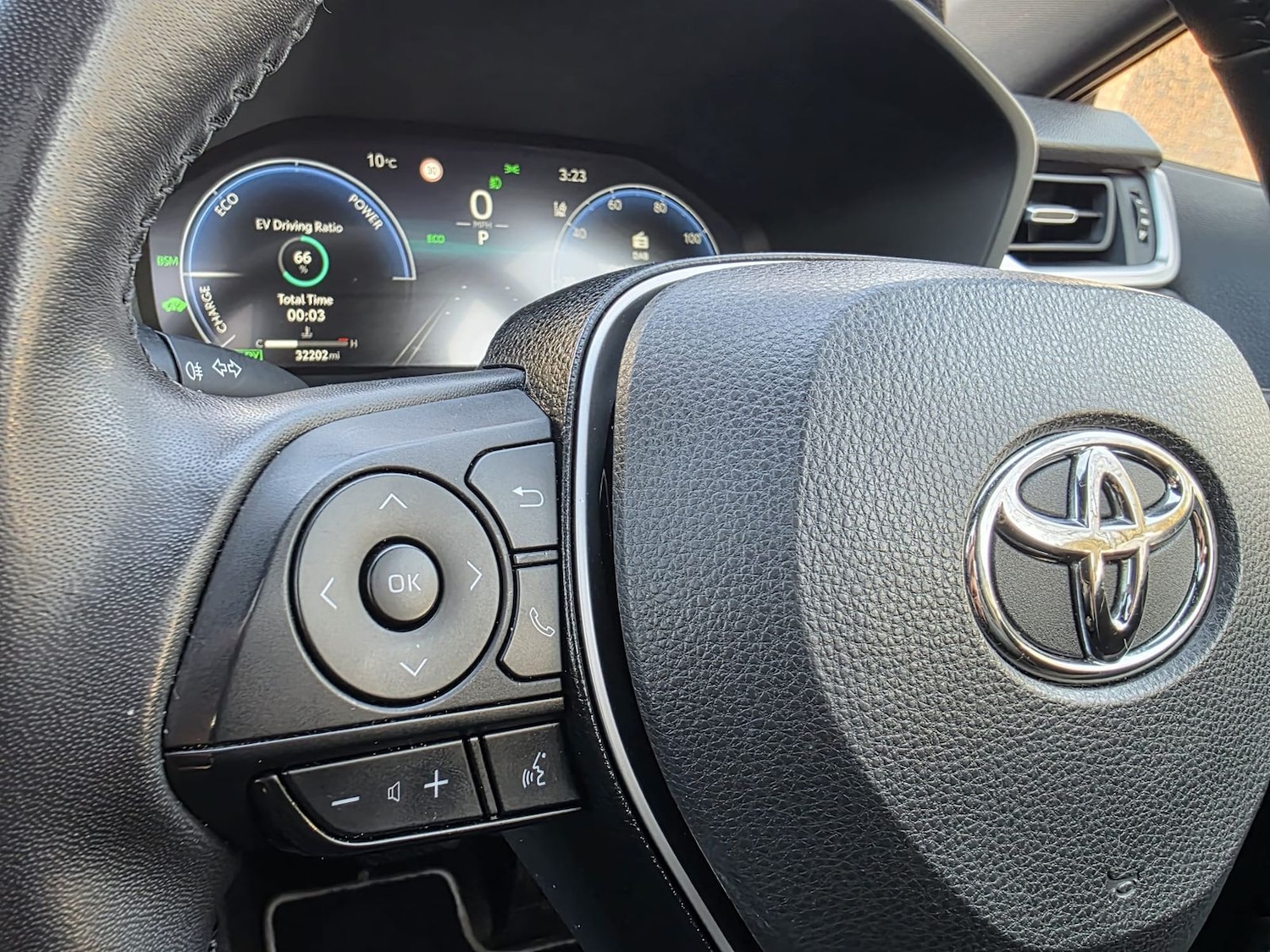 Used Toyota RAV4 2023 for sale - 77660499: Photo 28