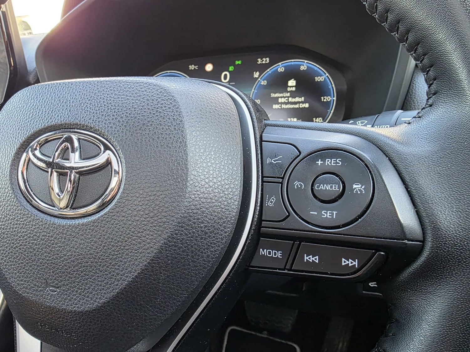 Used Toyota RAV4 2023 for sale - 77660499: Photo 29