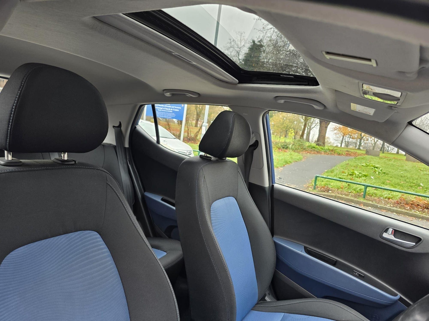 Used Hyundai i10 for sale - 76996323: Photo 13