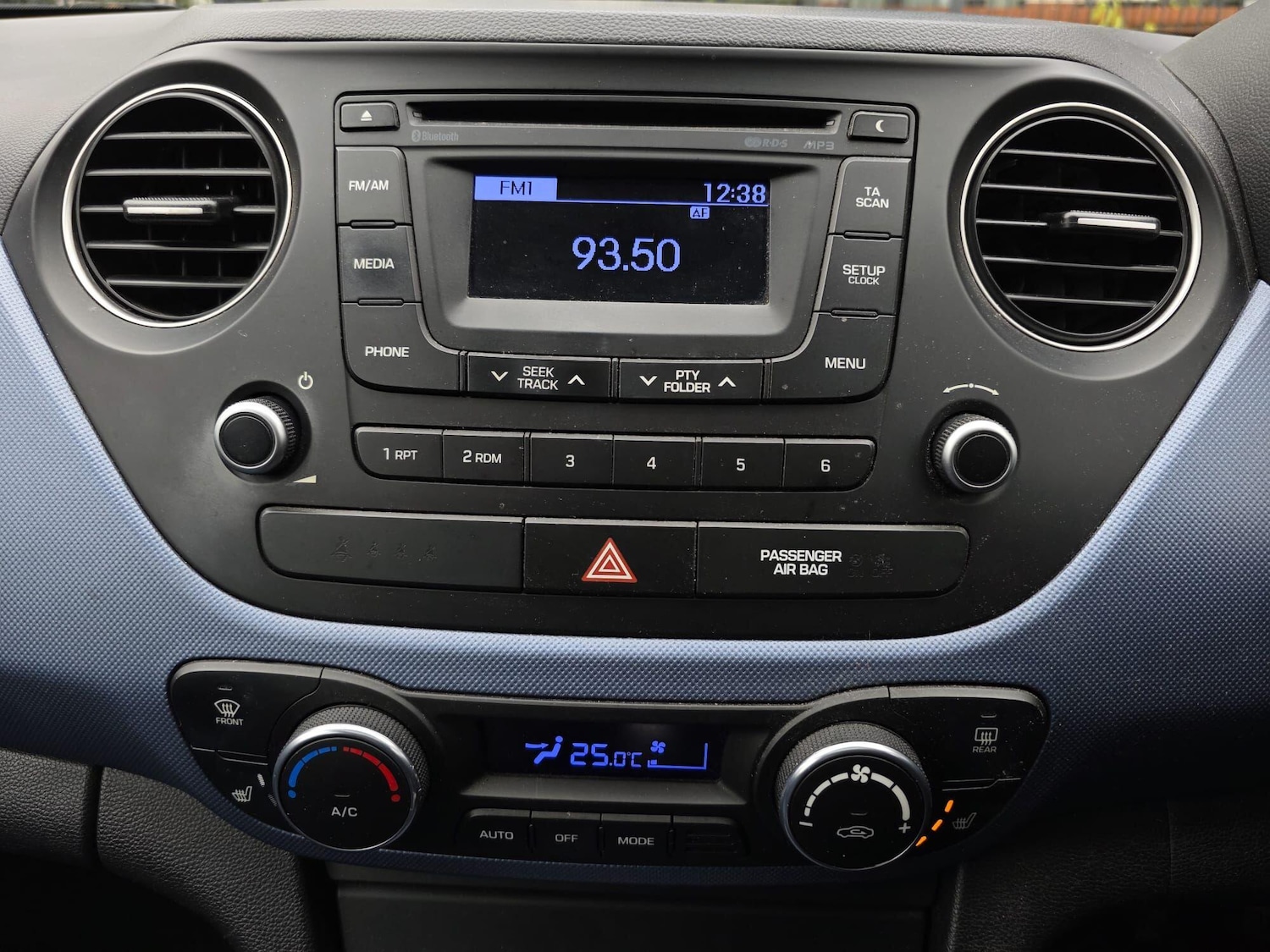 Used Hyundai i10 for sale - 76996323: Photo 14