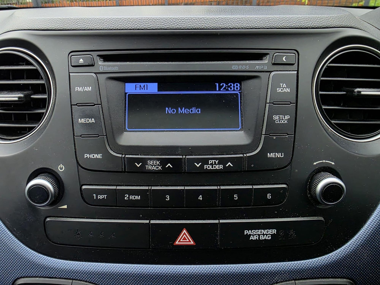 Used Hyundai i10 for sale - 76996323: Photo 15