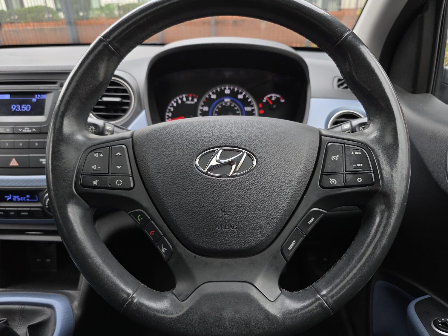 Used Hyundai i10 for sale - 76996323: Photo 19