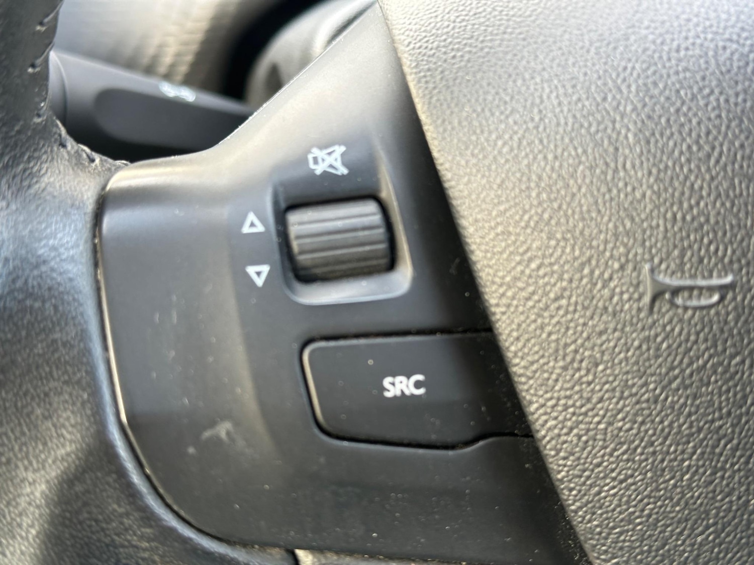 Used Peugeot 208 2018 for sale - 77270617: Photo 14