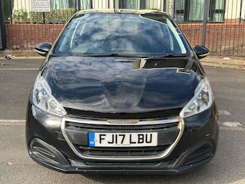 Used Peugeot 208 2018 for sale - 77270617: Photo