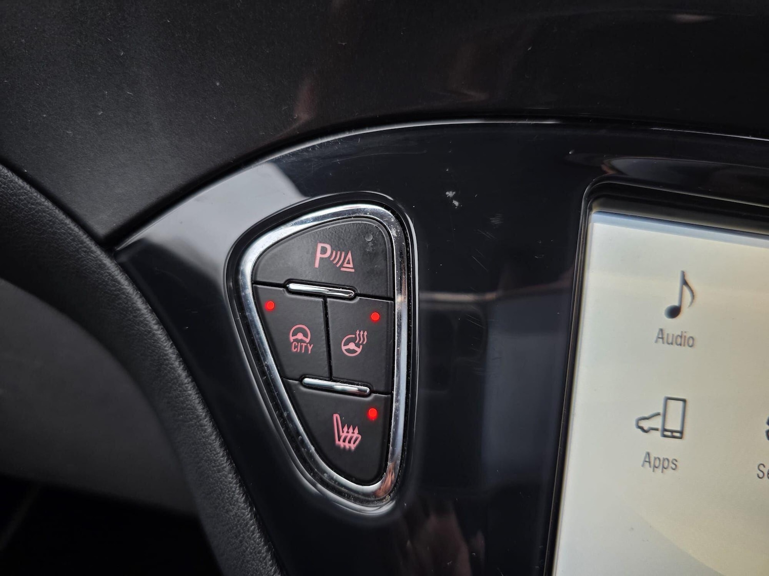 Used Vauxhall Corsa 2015 for sale - 76990699: Photo 17