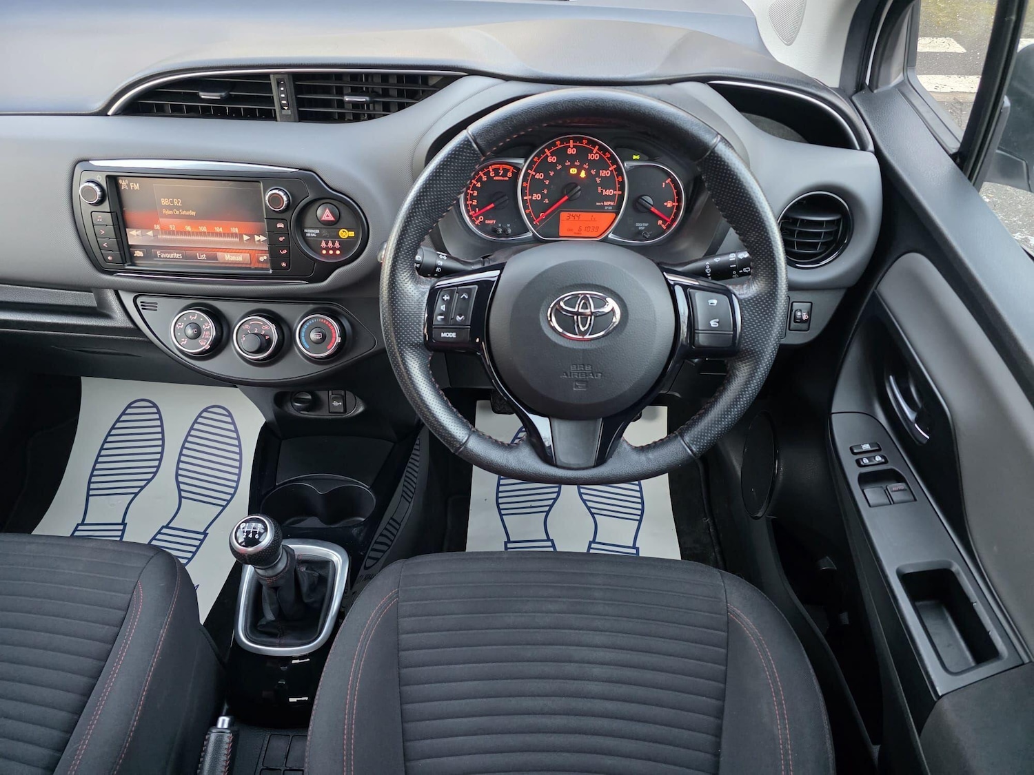 Used Toyota Yaris 2014 for sale - 77270674: Photo 13