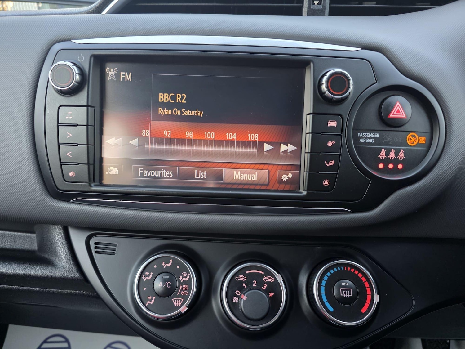 Used Toyota Yaris 2014 for sale - 77270674: Photo 14