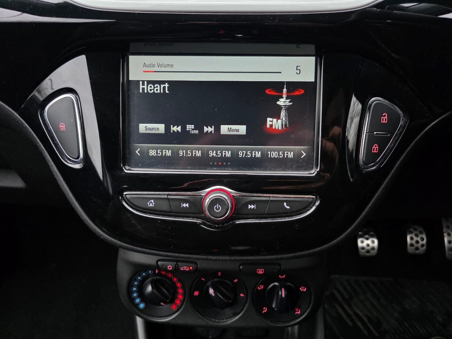 Used Vauxhall Corsa 2016 for sale - 77270663: Photo 12