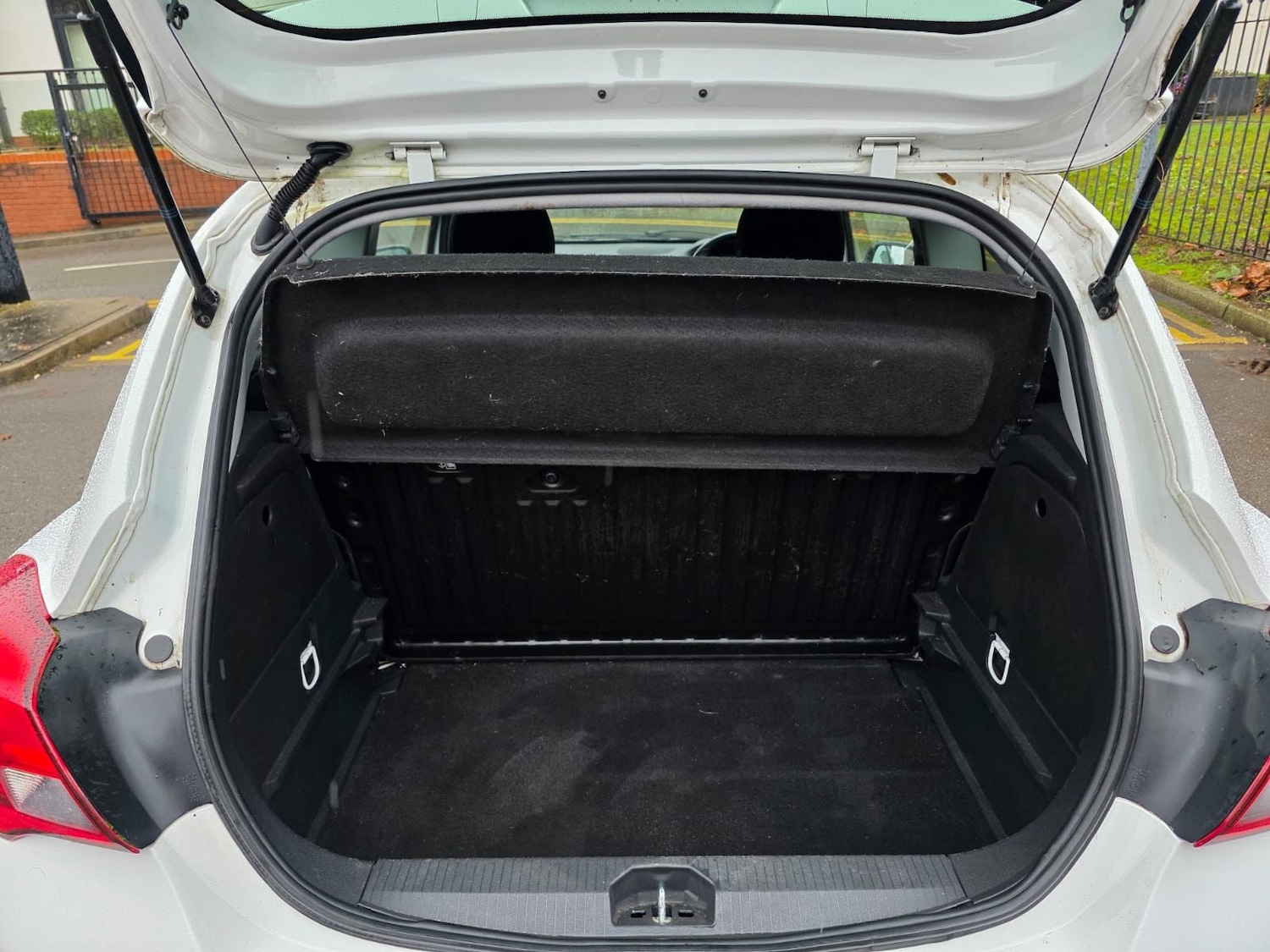 Used Vauxhall Corsa 2016 for sale - 77270663: Photo 7