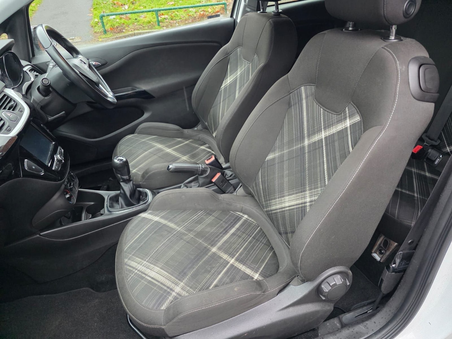 Used Vauxhall Corsa 2016 for sale - 77270663: Photo 8