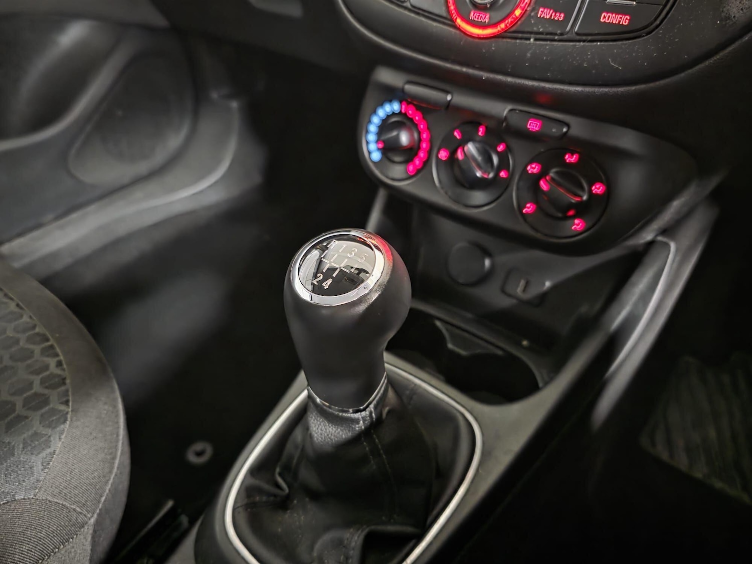 Used Vauxhall Corsa 2017 for sale - 77270667: Photo 10