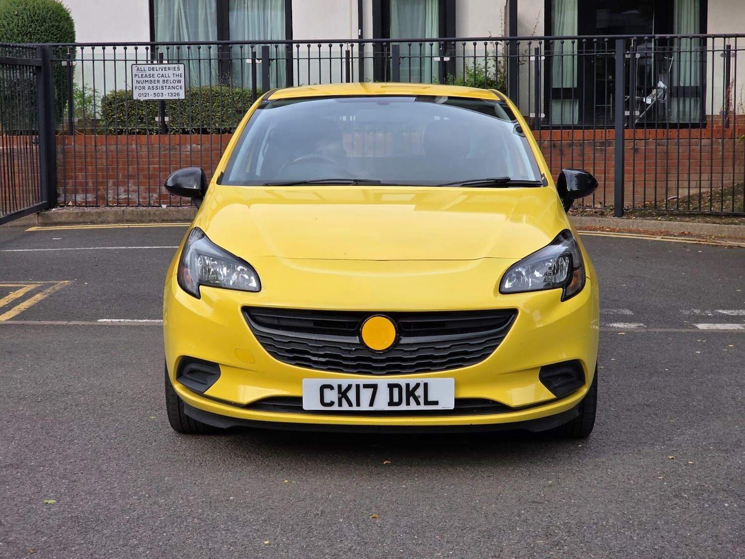 Used Vauxhall Corsa 2017 for sale - 77270667: Photo 2