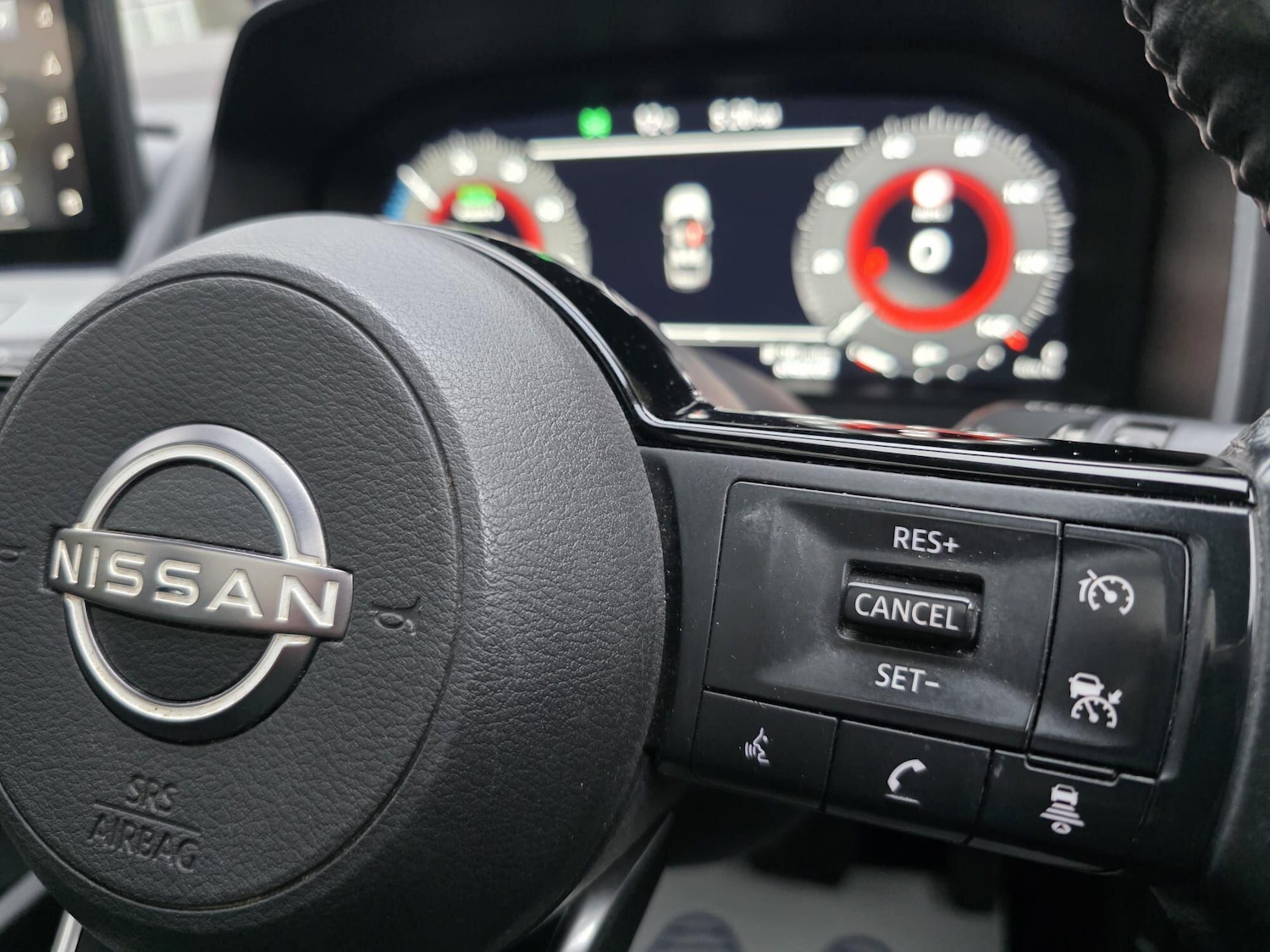 Used Nissan X-Trail 2023 for sale - 76989353: Photo 25