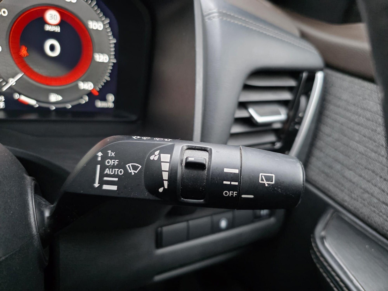 Used Nissan X-Trail 2023 for sale - 76989353: Photo 26