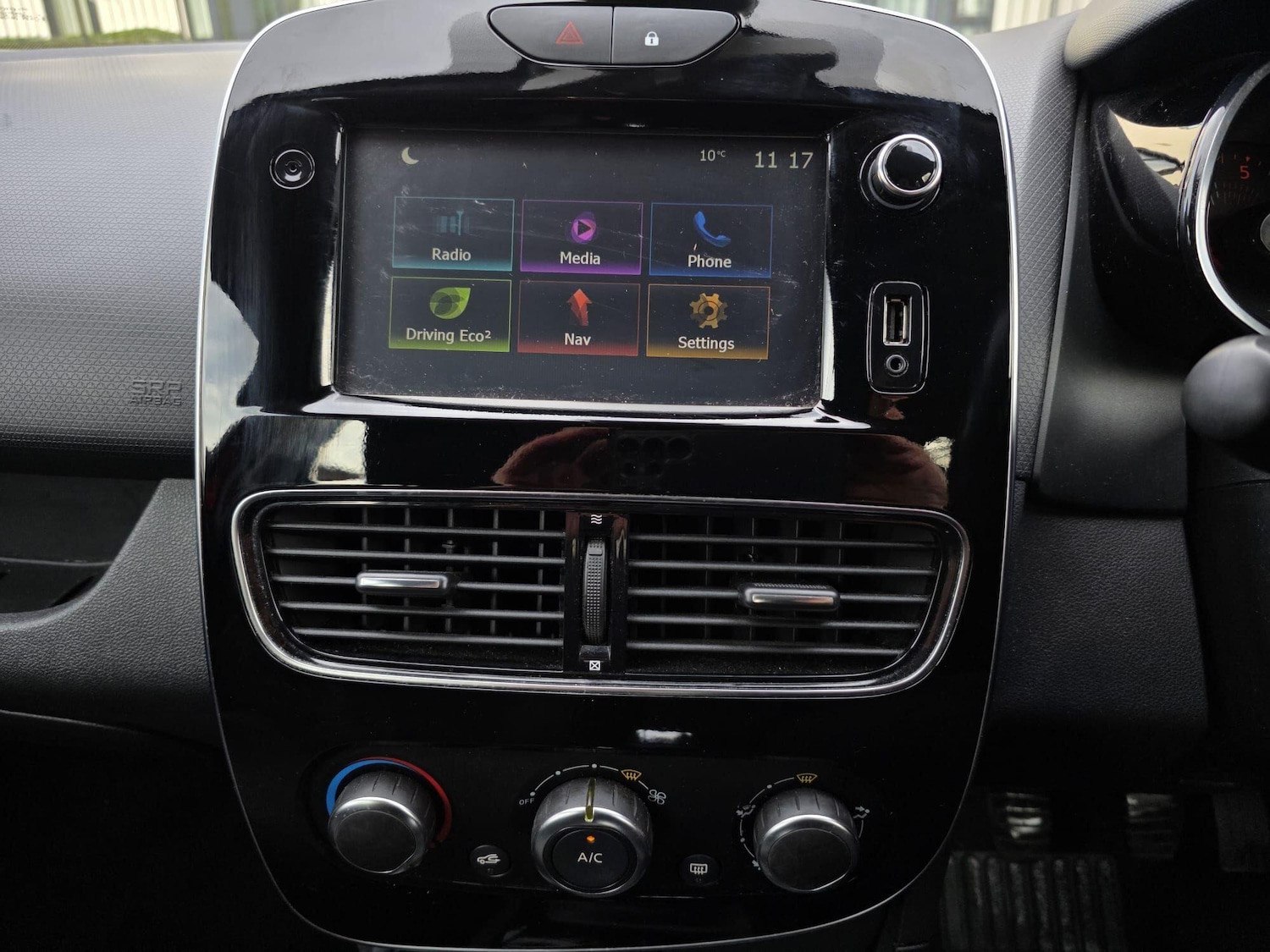 Used Renault Clio 2016 for sale - 76839434: Photo 11