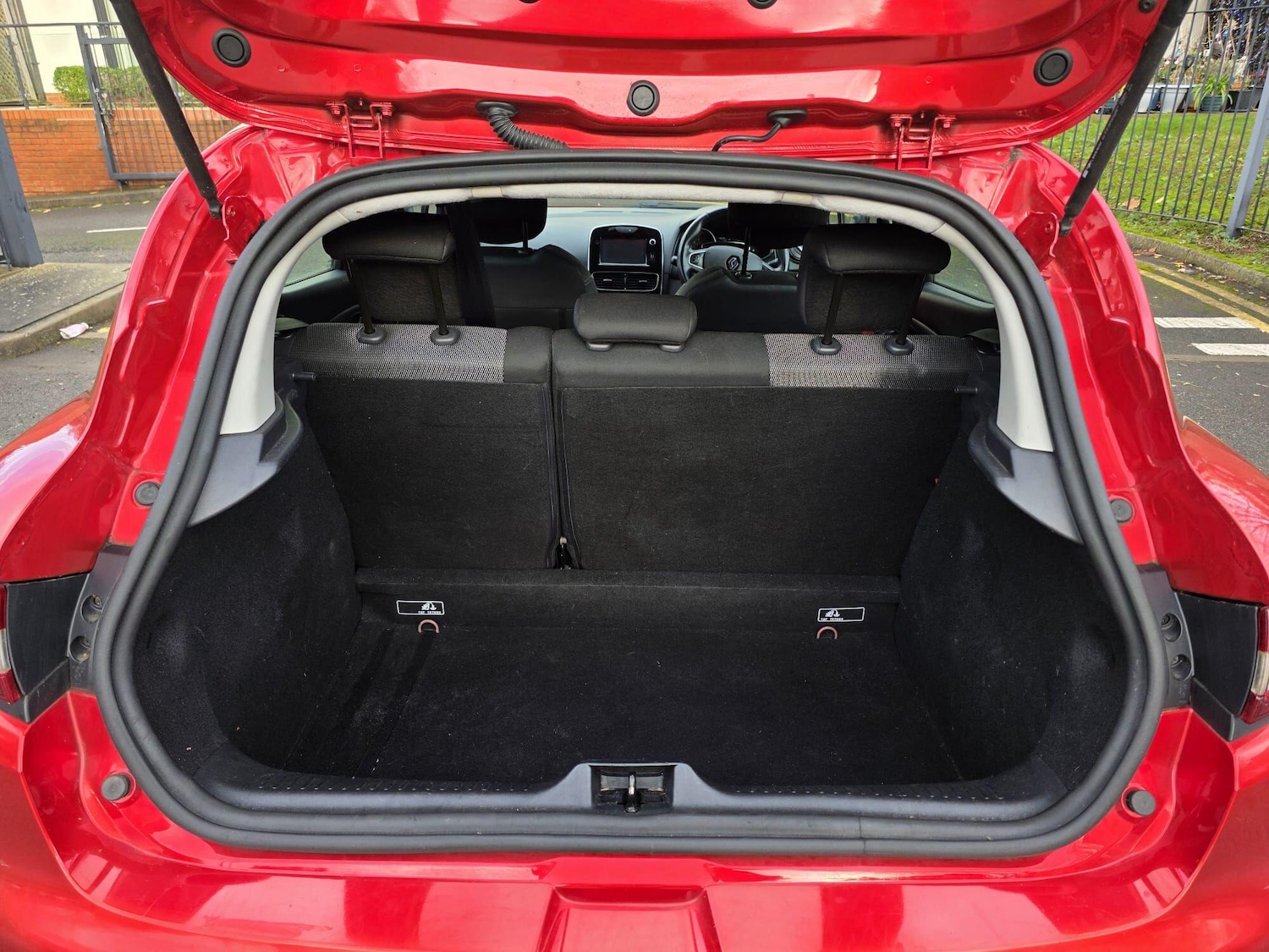 Used Renault Clio 2016 for sale - 76839434: Photo 7