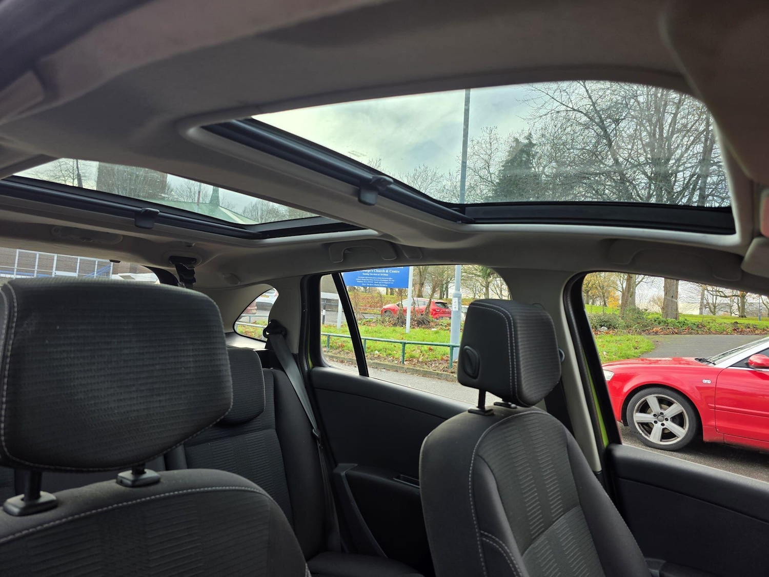 Used Renault Clio 2010 for sale - 76781800: Photo 10