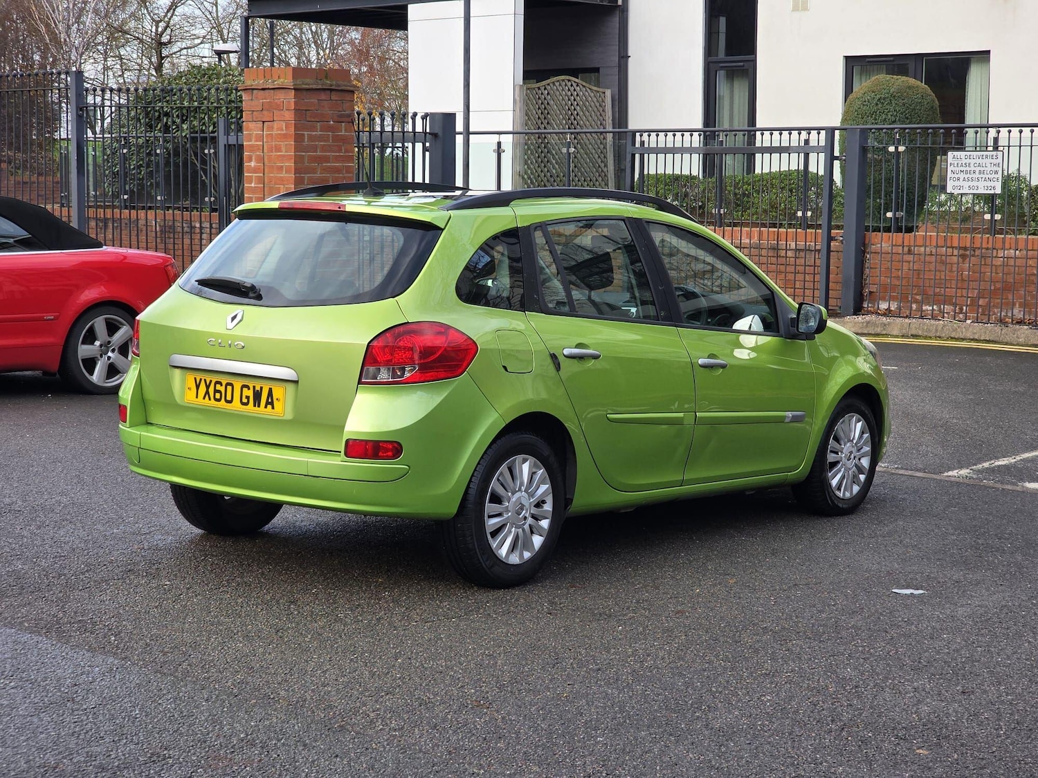 Used Renault Clio 2010 for sale - 76781800: Photo 6