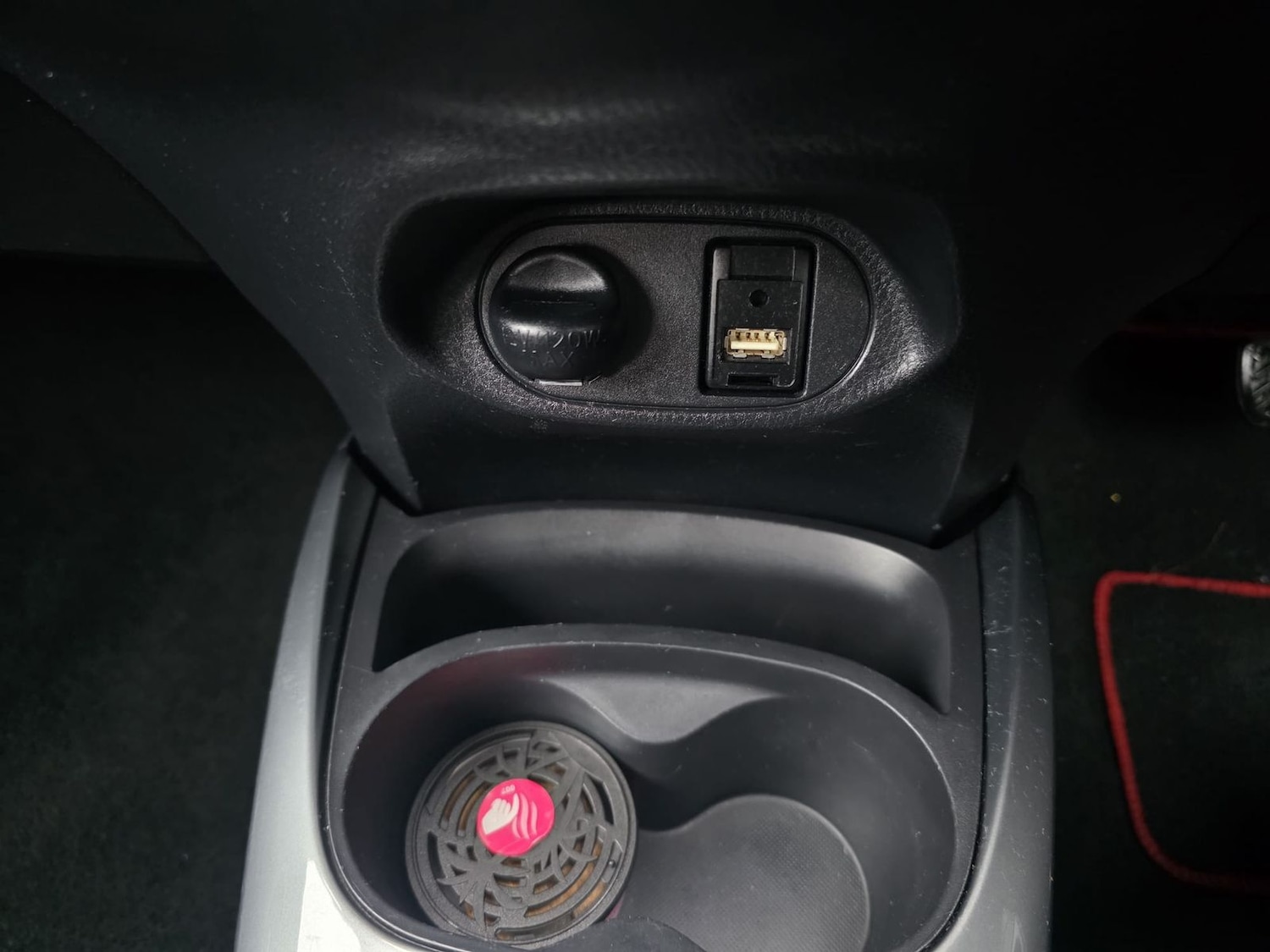 Used Toyota Yaris 2015 for sale - 77539963: Photo 15