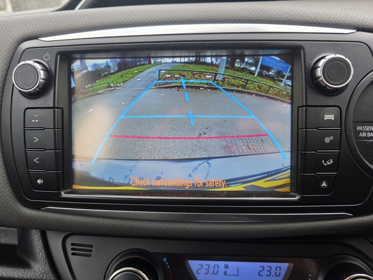 Used Toyota Yaris 2015 for sale - 77539963: Photo 16