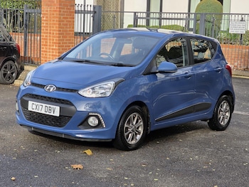 Used Hyundai i10 2017 for sale - 76359949: Photo